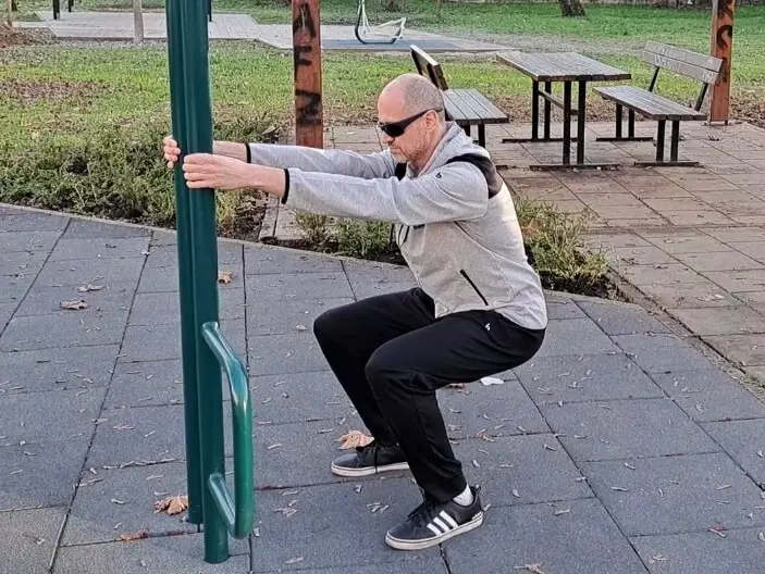 Assisted Squat