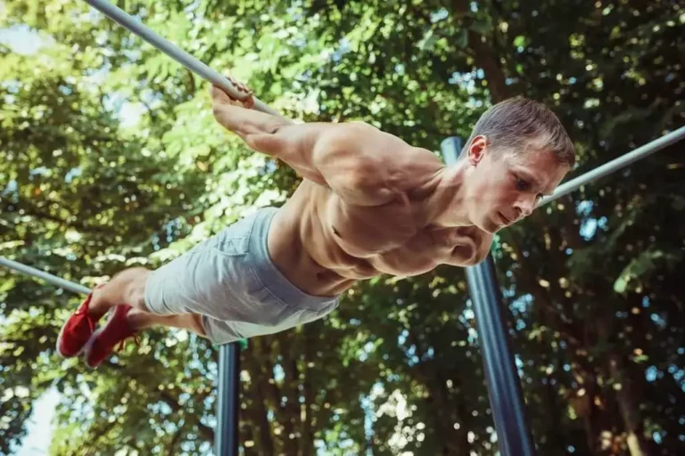 Back Lever Progression – From A Complete Beginner To Master