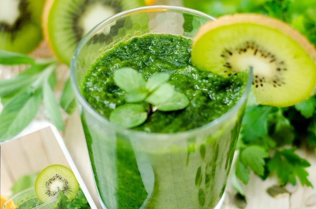 Raw Nutrition: Green Drink